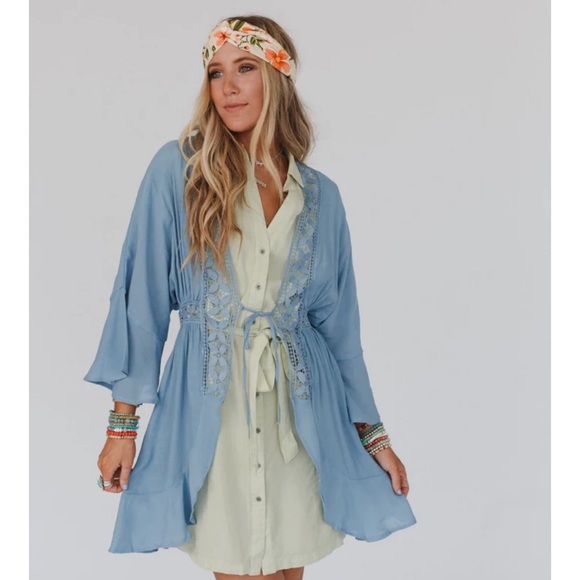 Three Bird Nest Tops - Ruffle Me Up Kimono - Blue NWT